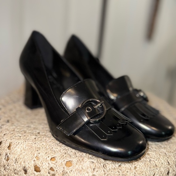 Nine West Black Heeled Loafers - Picture 5 of 7